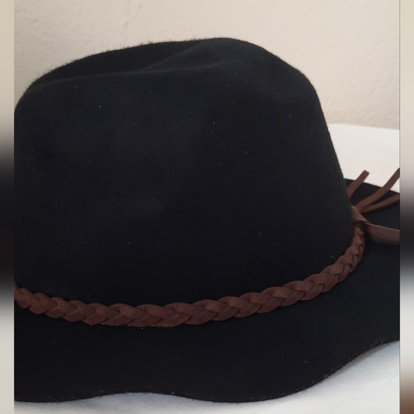 Scala Collezione Handcrafted Black Wool Hat Leather Braiding Detail - Picture 6 of 10
